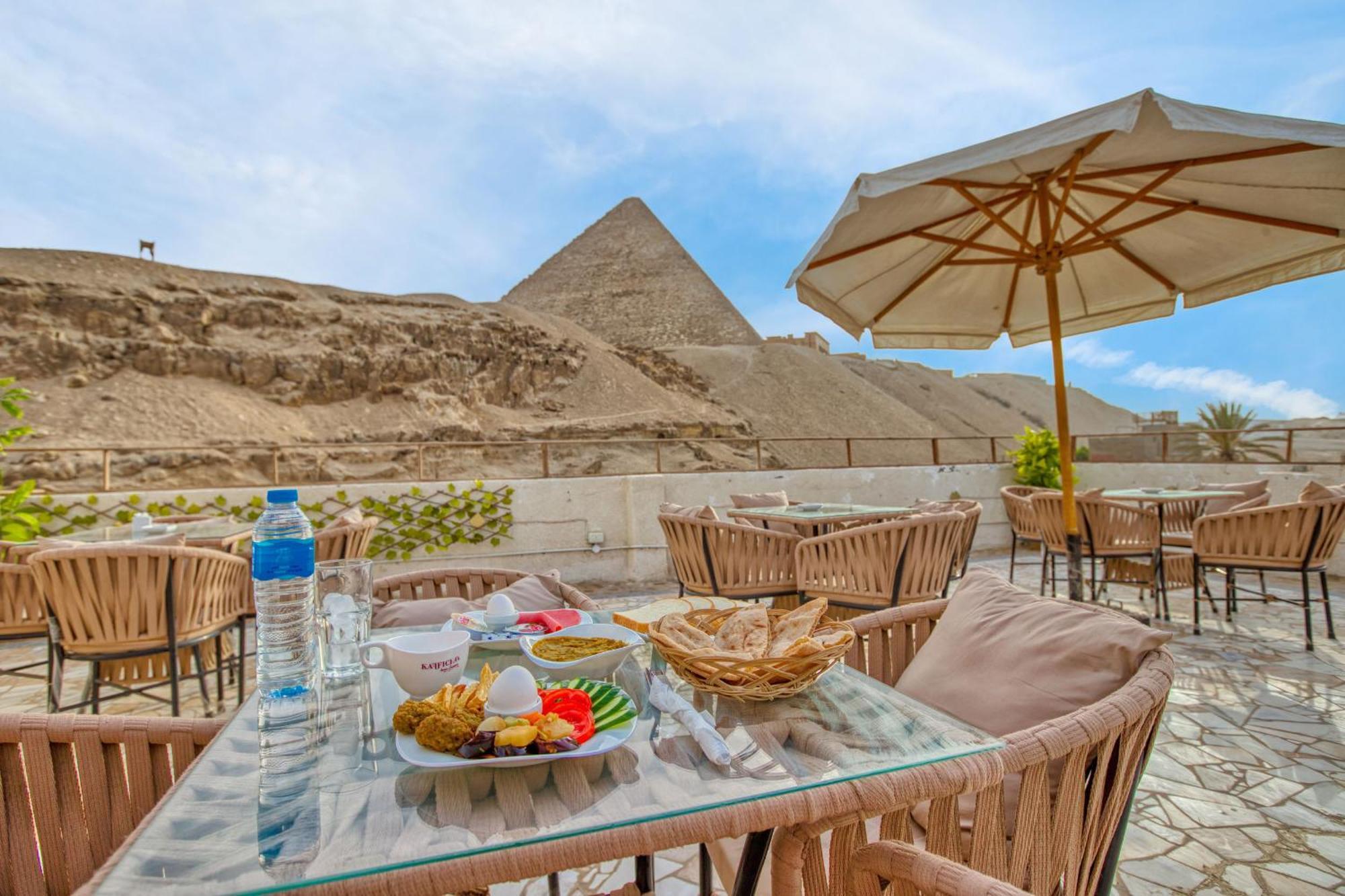 The Grand Pyramids View Hotel Kafret el-Gabal Buitenkant foto