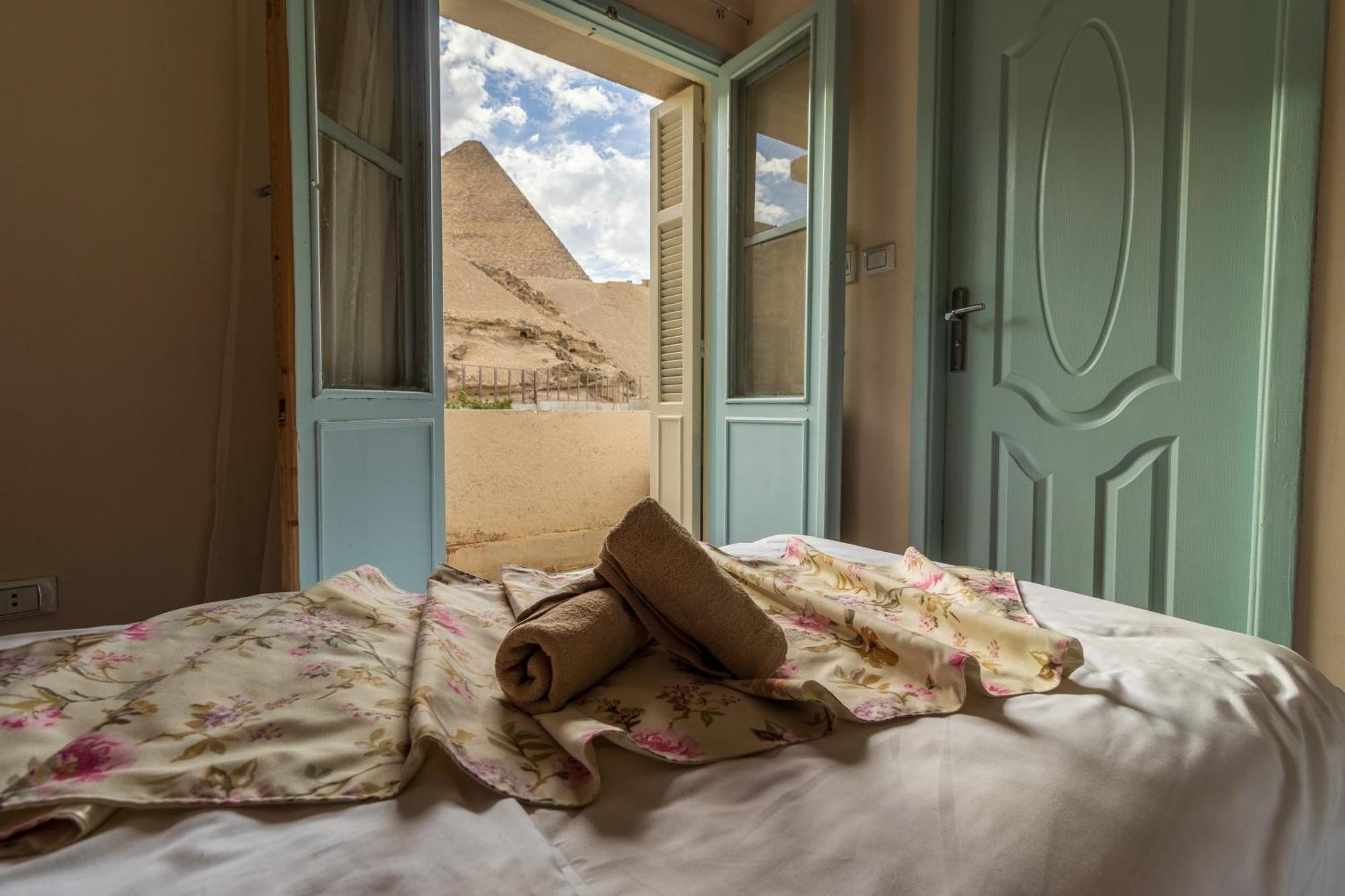 The Grand Pyramids View Hotel Kafret el-Gabal Kamer foto