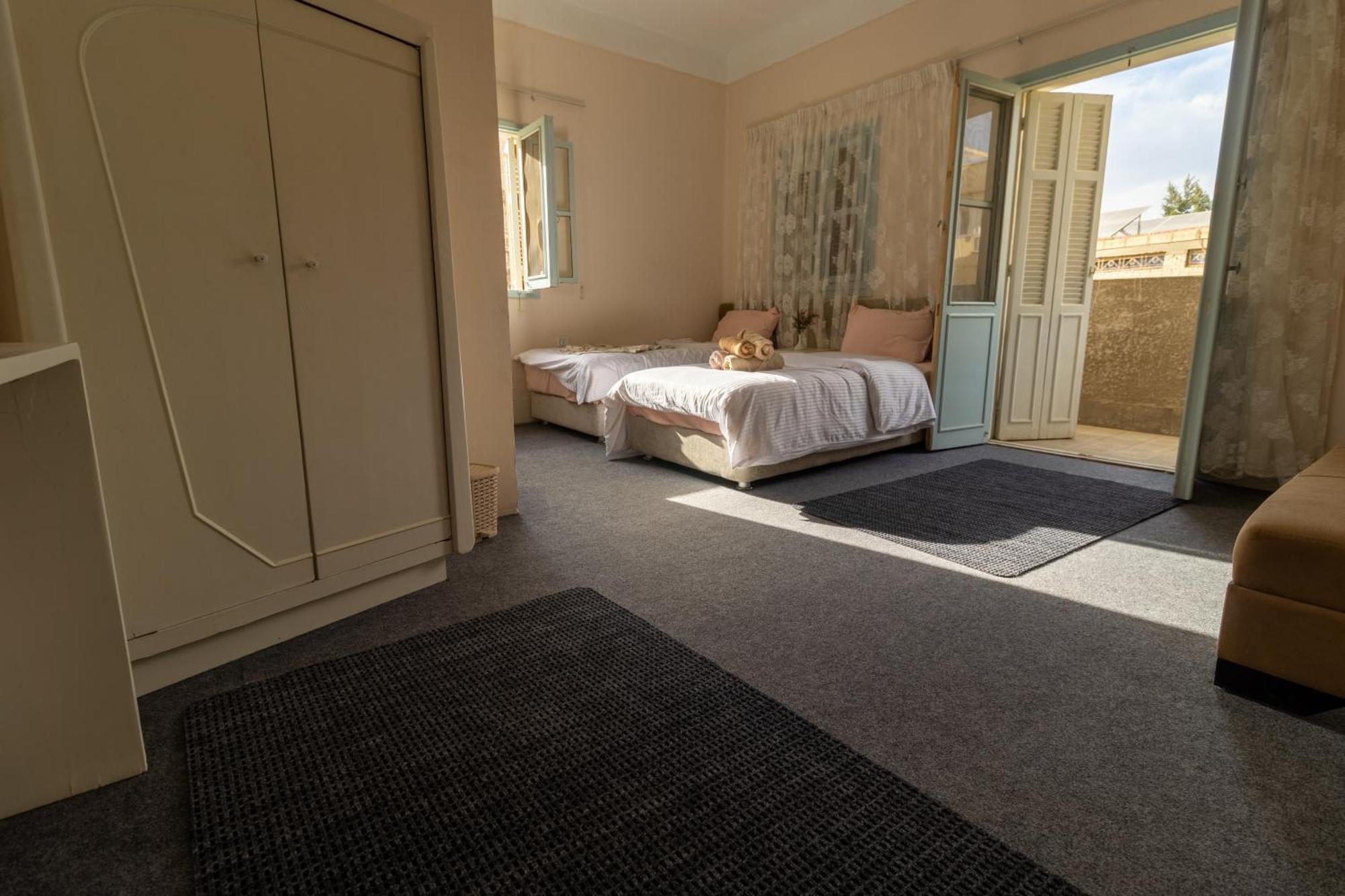 The Grand Pyramids View Hotel Kafret el-Gabal Kamer foto